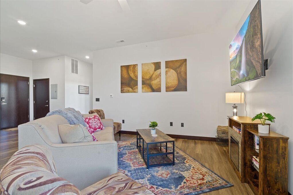 Dyersville Magic Condo #316 - Iowa
