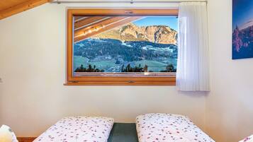 2 bedrooms, free WiFi, bed sheets