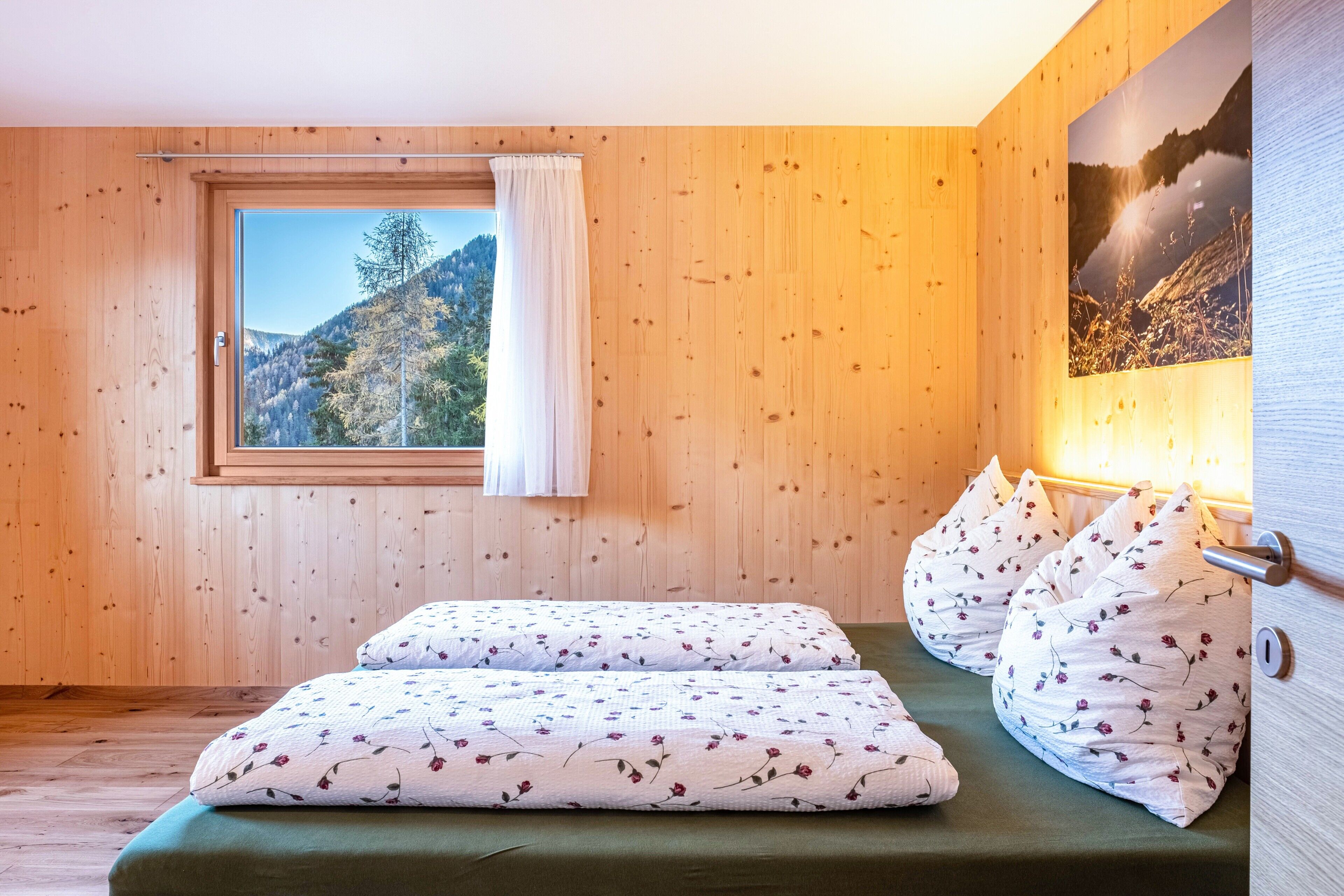 2 habitaciones, wifi gratis y ropa de cama 