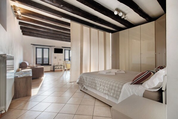 1 Schlafzimmer, Bügeleisen/Bügelbrett, kostenloses WLAN, Bettwäsche