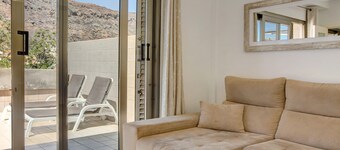 Vacation Home "Ca Luis" with Mountain View, Garden & Wi-Fi