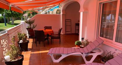 Bungalow de plage Ă Torrox Costa â IdĂ©al pour les familles