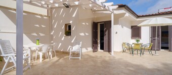 Haustierfreundliches Ferienhaus 'Villa Namastè' mit Garten und Klimaanlage