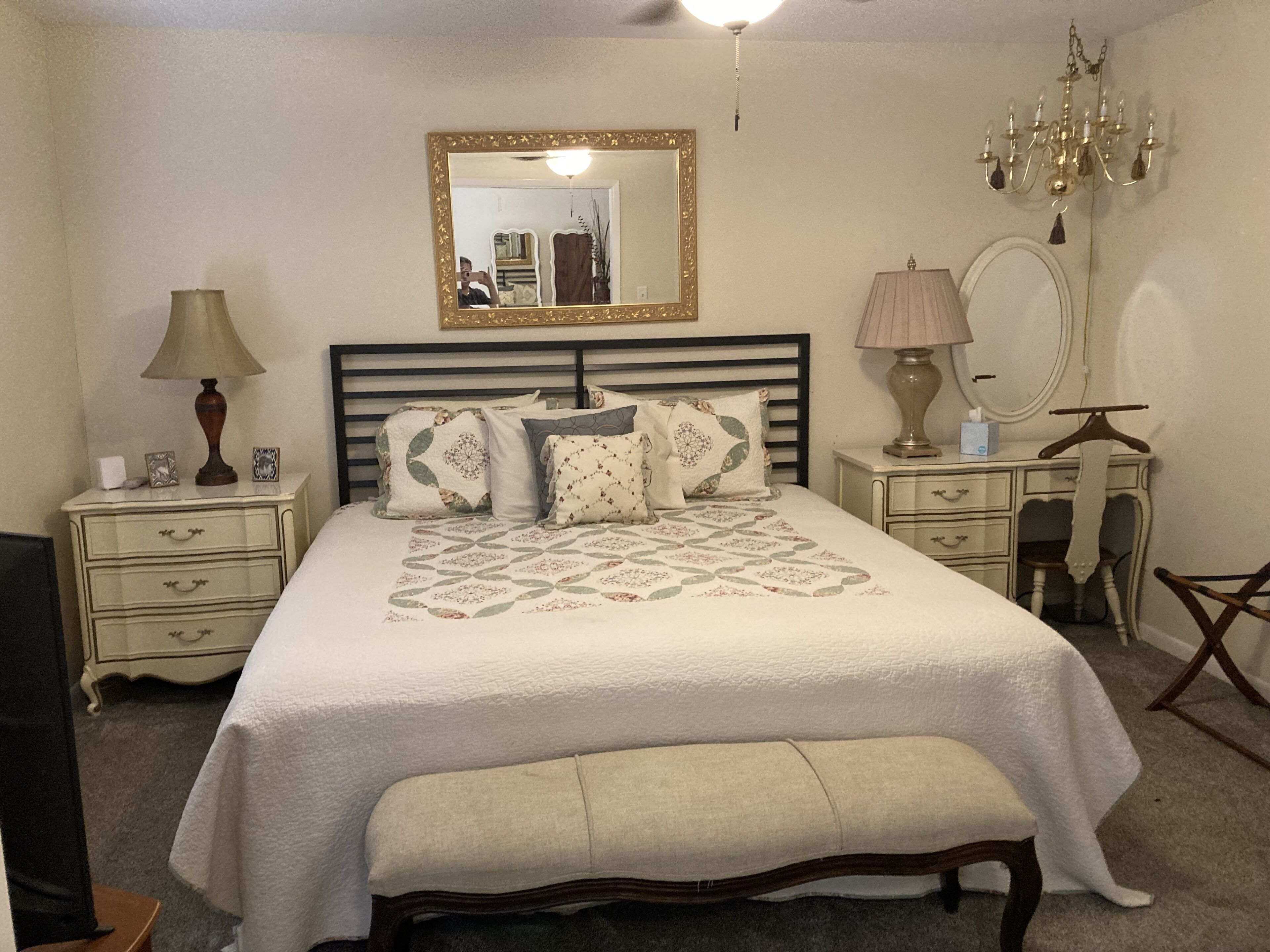 BestStays@Queen Bee Cozy for couples and small families