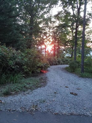 Unclassified image, 2 of 49, button - Lookout Escape - Top of Lookout Mountain (Lookout Mountain)