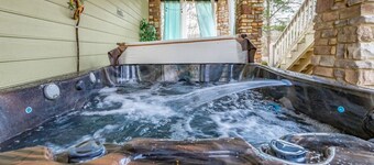 Lookout Escape - Top of Lookout Mountain