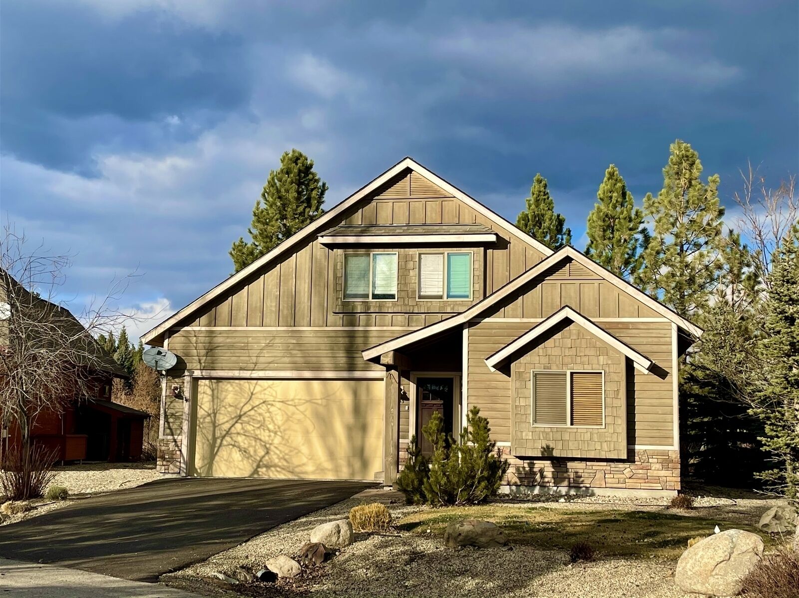 Cedar Cottage Golf Course/Clubhouse Access & Dog Friendly