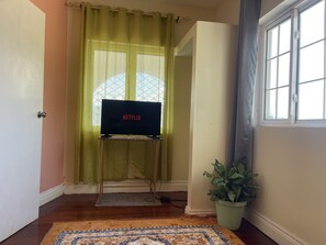 Condo, 1 Bedroom | Interior