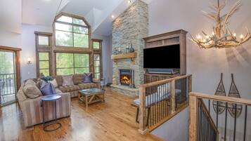 Townhome, 4 Bedrooms | Living area