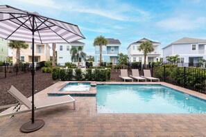 Outdoor pool - Rum Runners and Margaritas (Kissimmee)