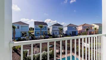 House, Multiple Beds, Pool Access, Pool View (Rum Runners and Margaritas) | Property grounds