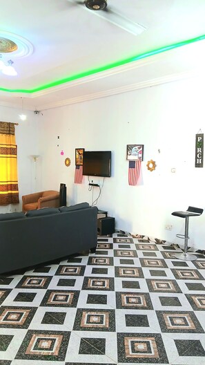 Smart-TV, Kamin, Videospiele, Computerbildschirme