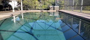 Piscine extérieure, piscine chauffée