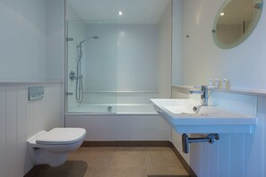 Shower - Coast (St Ives)