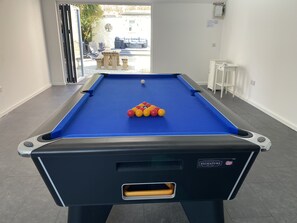 Games room - Beachside Cottage, Minehead (Minehead)