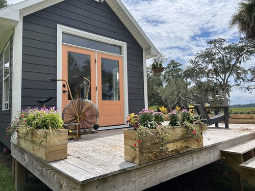 Cottage w dock in ACE Basin 30 day or mid-long term rental mins to Edisto Beach