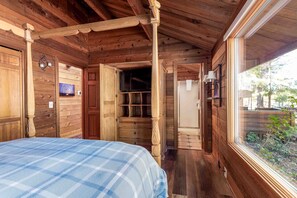 3 Schlafzimmer, Schreibtisch, Bügeleisen/Bügelbrett, kostenloses WLAN