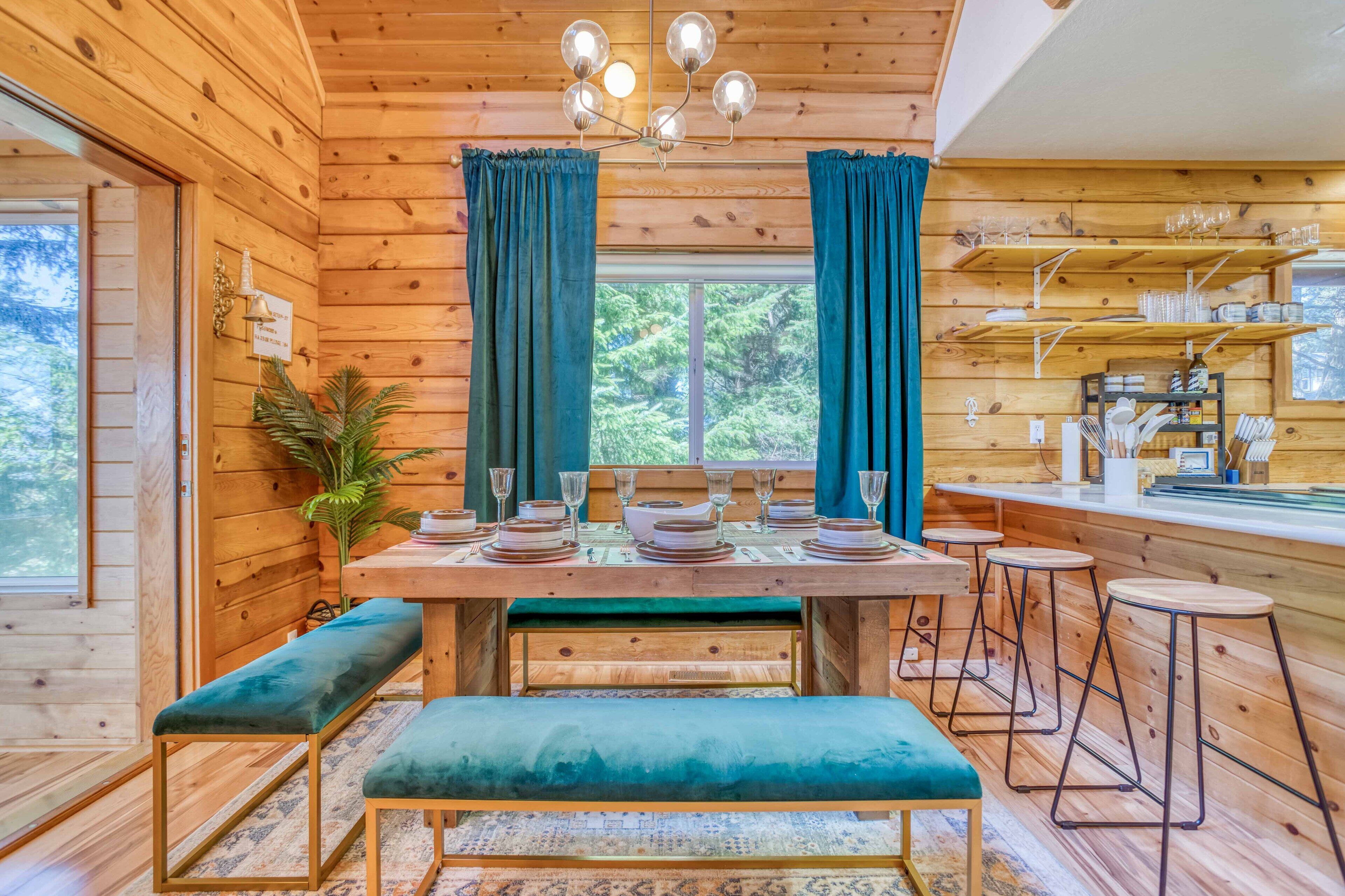 4 Best Log Cabins With Hot Tub In Lincoln County, Oregon Updated 2024