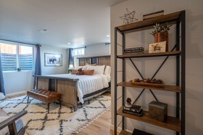 4 habitaciones, escritorio y cortinas blackout 