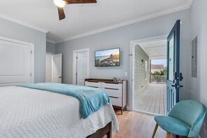 5 Schlafzimmer, Schreibtisch, Bügeleisen/Bügelbrett, Reisekinderbett