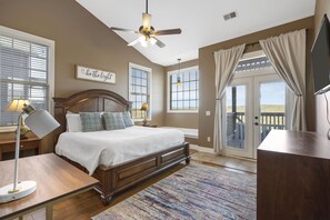 3 bedrooms, iron/ironing board, free WiFi - Luxury Penthouse Near Silver Dollar City (Branson)