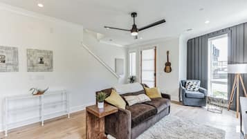 Townhome, Multiple Beds, Kitchen | Living area | 40-inch TV with digital channels