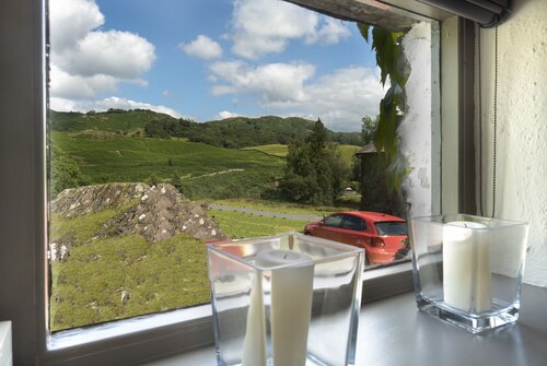 Jontys Cottage - Two Bedroom Apartment, Sleeps 4