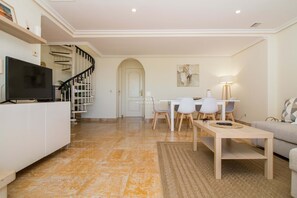 Interior - Pine View Falésia Beach by D'Alma Portuguesa (Albufeira)