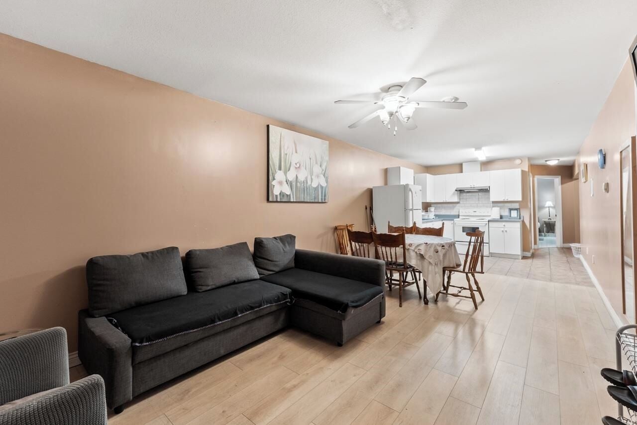 Comfort Suite, Multiple Bedrooms | Living area