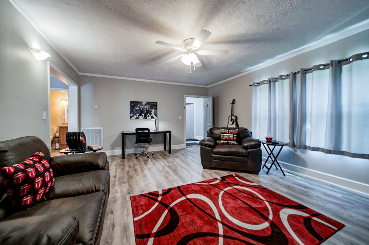 智能電視、音樂庫