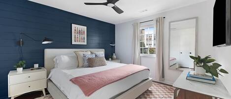 2 chambres, bureau, fer et planche à repasser, lit de bébé portatif