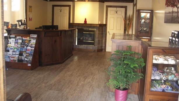 Lobby - rainbow inn (Huntsville)