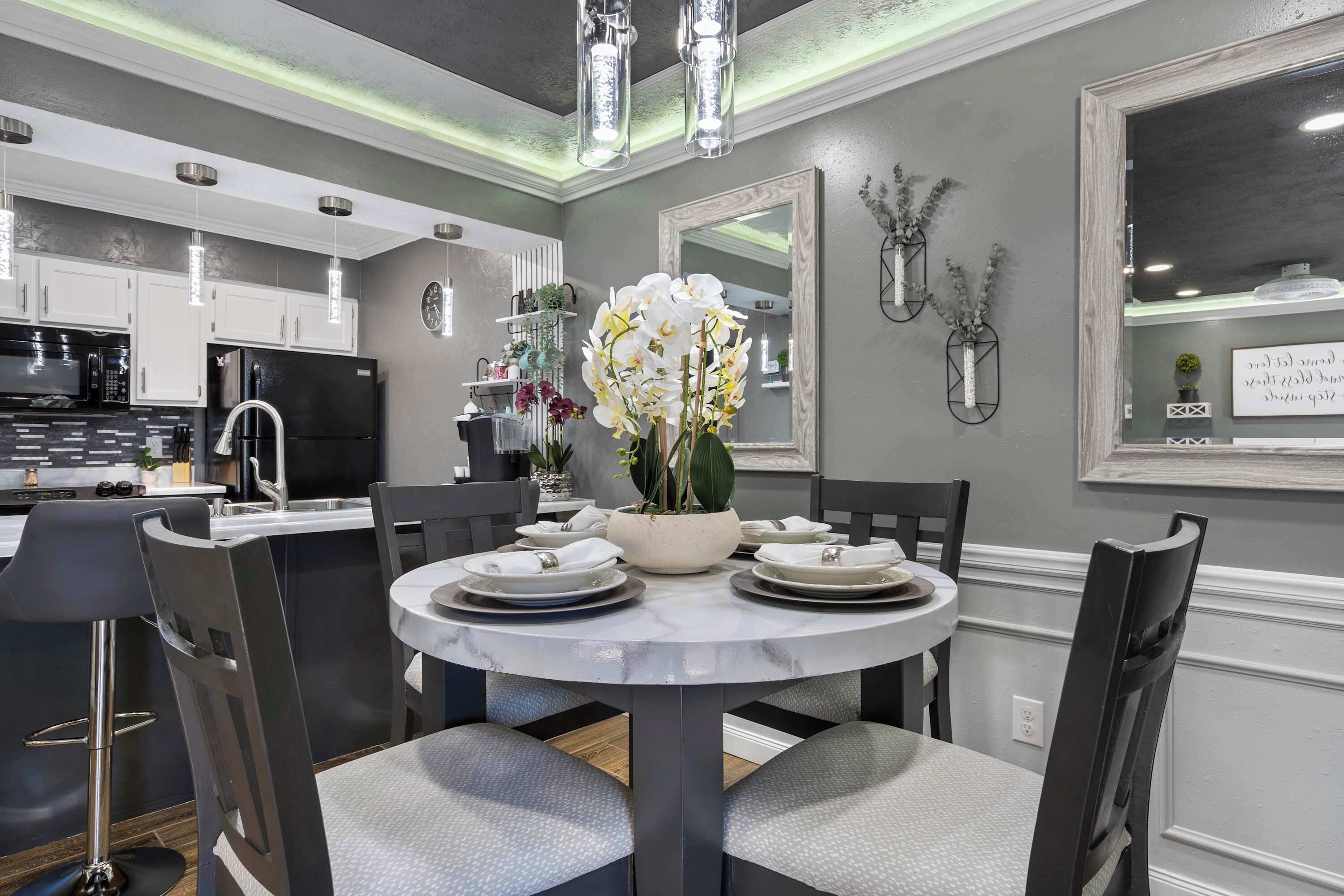 Condo, 1 King Bed with Sofa bed, Balcony, Golf View (Retreat at the Pointe) | Dining
