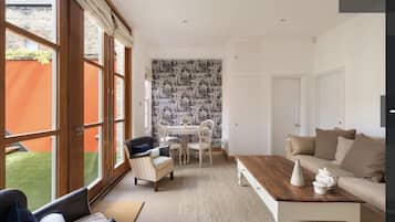 Smart TV, DVD player, table tennis