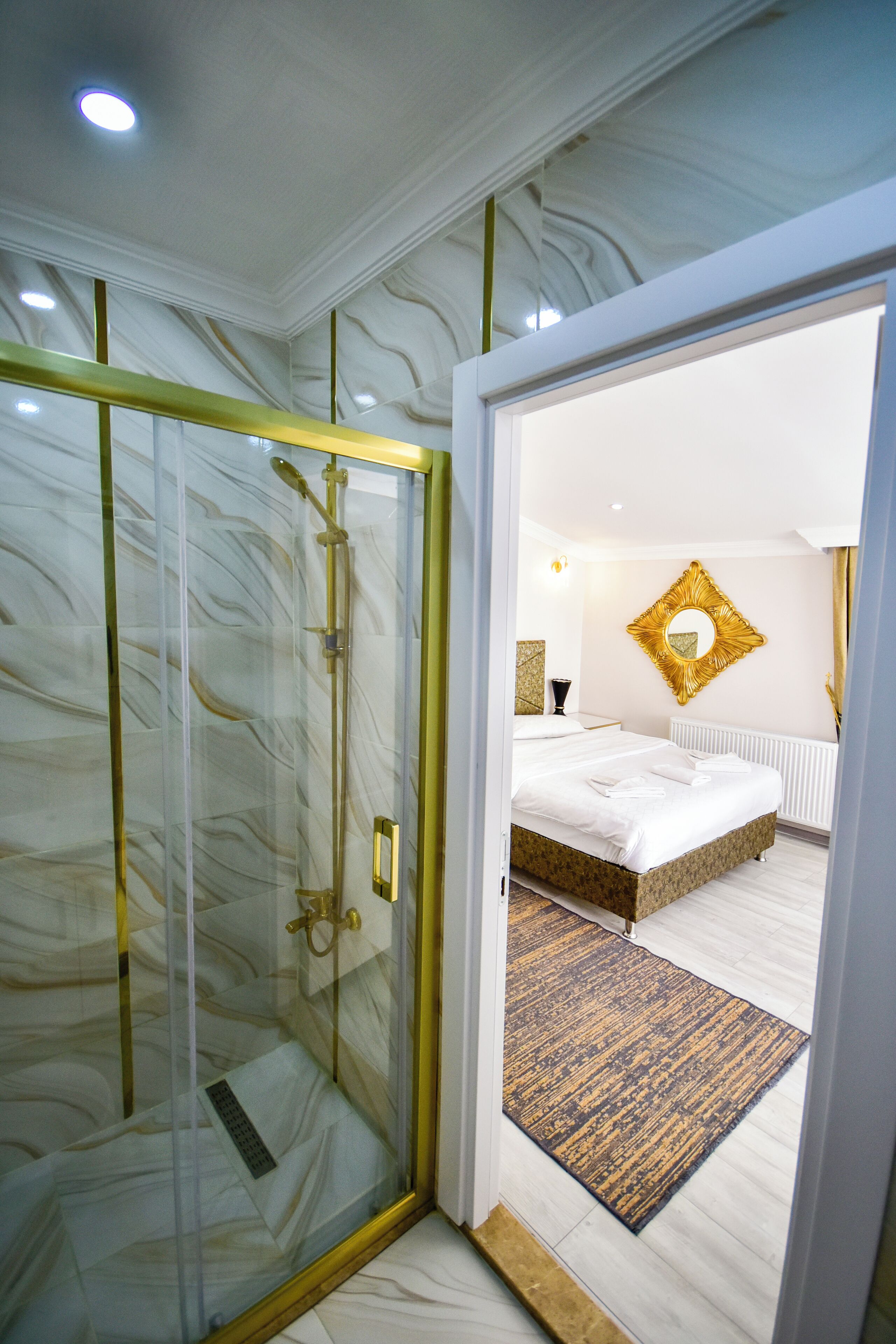 business studio suite | bathroom | free toiletries, hair dryer, dressing gowns, slippers