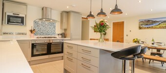 Ladstock Cottage