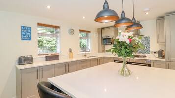 Fridge, dishwasher, electric kettle, toaster