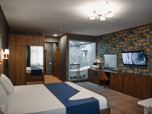 Royal Double Room | Premium bedding, minibar, individually decorated, individually furnished - Alison Hotel Baku (Baku)