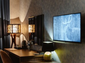 Deluxe Twin Room | Premium bedding, minibar, individually decorated, individually furnished - Alison Hotel Baku (Baku)