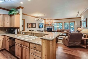 Condo, Multiple Beds, Fireplace, Mountain View (Snowflake Sanctuary) | Interior - Luxury Ski-in/ski-out - Blocks From Downtown (Breckenridge)