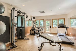 Fitness facility - Luxury Ski-in/ski-out - Blocks From Downtown (Breckenridge)