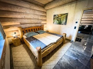 2 slaapkamers, een strijkplank/strijkijzer, reisbedje, gratis wifi