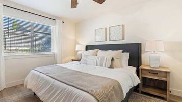 3 bedrooms, desk, iron/ironing board, travel crib