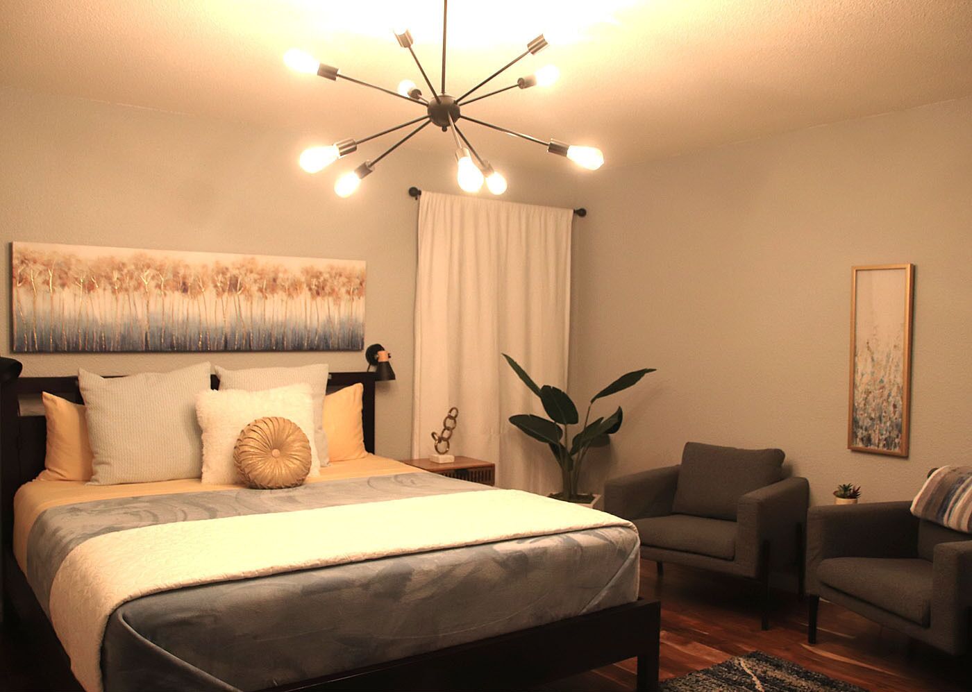 3 bedrooms, desk, iron/ironing board, free WiFi