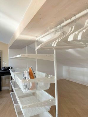 1 Schlafzimmer, Schreibtisch, Bügeleisen/Bügelbrett, kostenloses WLAN