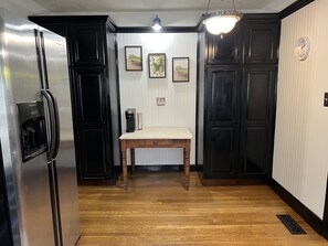 3 bedrooms, free WiFi, bed sheets - Fairy House (Sevierville)