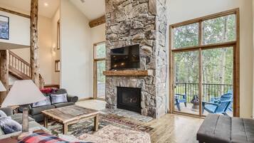 House, Multiple Beds, Fireplace, Mountain View (Coronet Crest) | Living area | 50-inch flat-screen TV with digital channels, fireplace