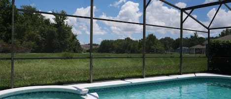 Piscine extérieure