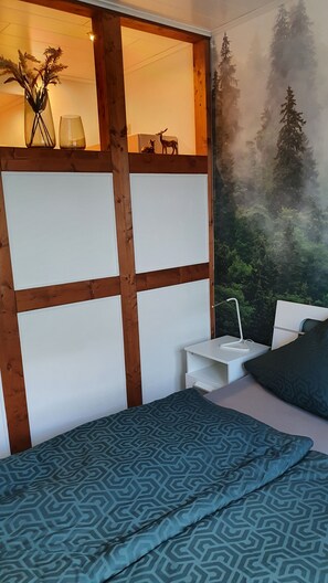 1 bedroom, free WiFi, bed sheets