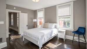Condo, 2 Queen Beds, Balcony, City View | 2 bedrooms, WiFi (free) - River City Nest #2 (Covington)
